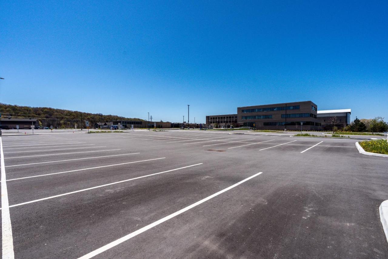 Residence & Conference Centre - Niagara-On-The-Lake Saint Catharines Exterior photo